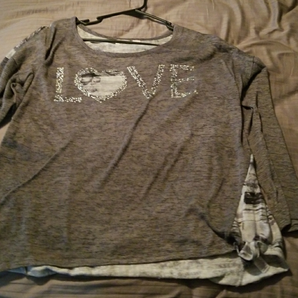 Long sleeve shirt